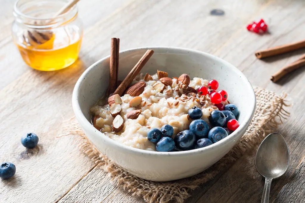 Avena Nocturna con Semillas de Hemp y Frutos del Bosque Receta