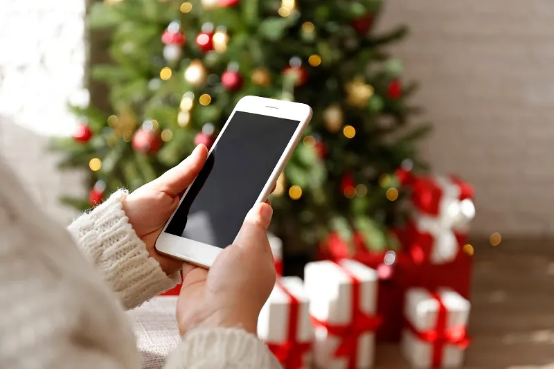 Why do a digital detox during the holidays